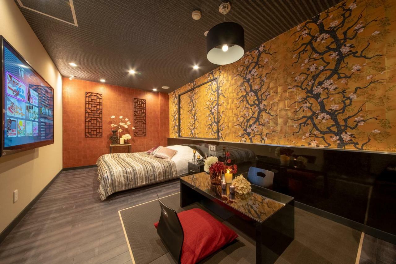 Hotel Waraku 涩川市 外观 照片