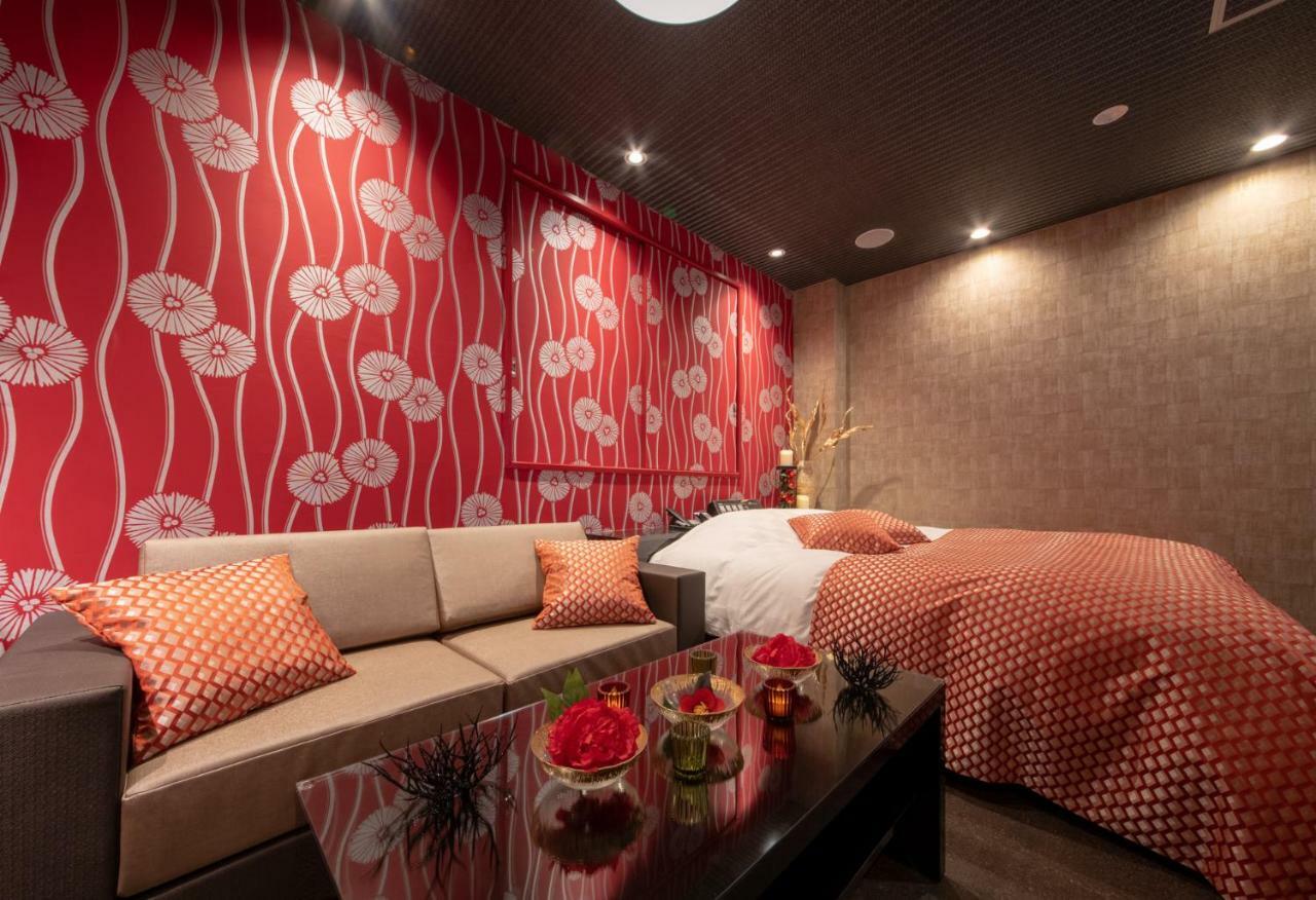 Hotel Waraku 涩川市 外观 照片